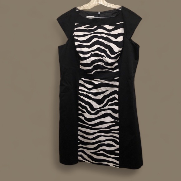 Jones Studio W Size 18 W Black with Black/White Panel Cap Sleeve Sheath Dress - Picture 12 of 12